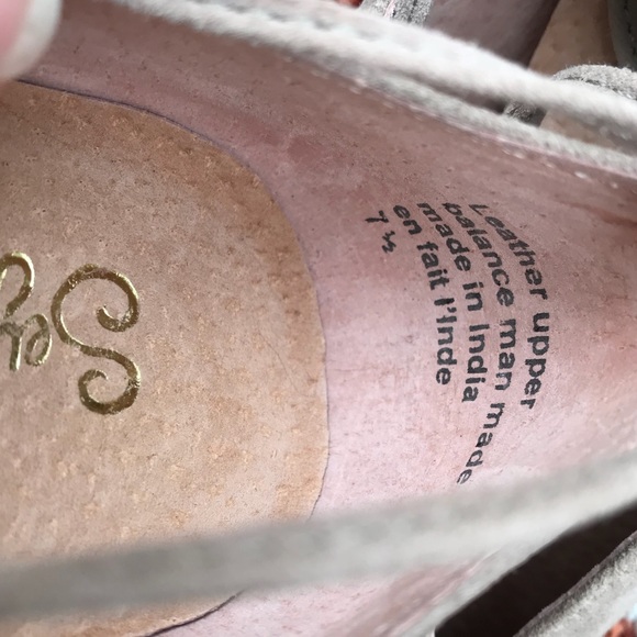 Seychelles Hive Suede Taupe Flats - Picture 7 of 8